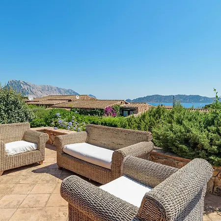 Punta Molara Con Vista San Teodoro (Sardinia)