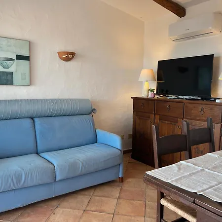 Punta Molara Con Vista Holiday home *