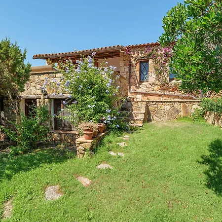 Punta Molara Con Vista Feriehus